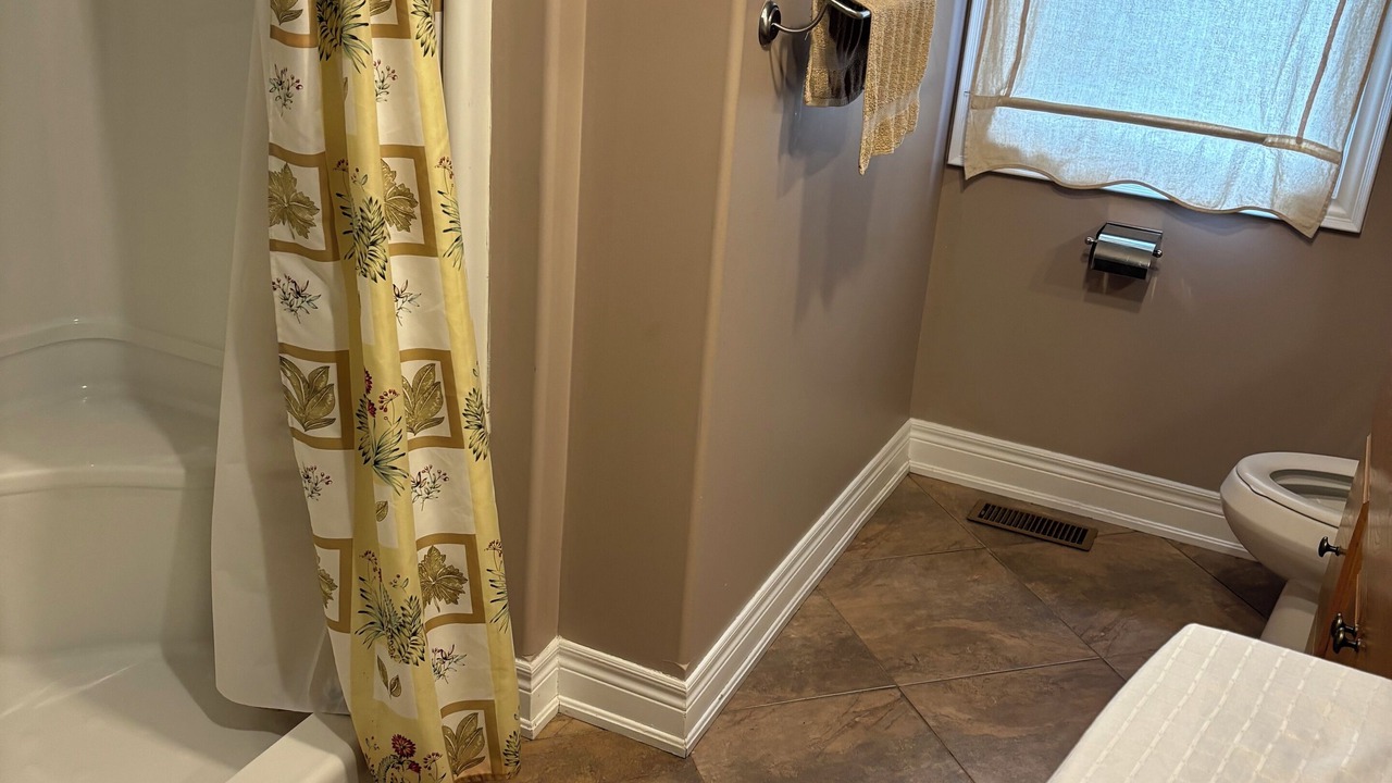 Photo of Bathroom in Niagara Falls