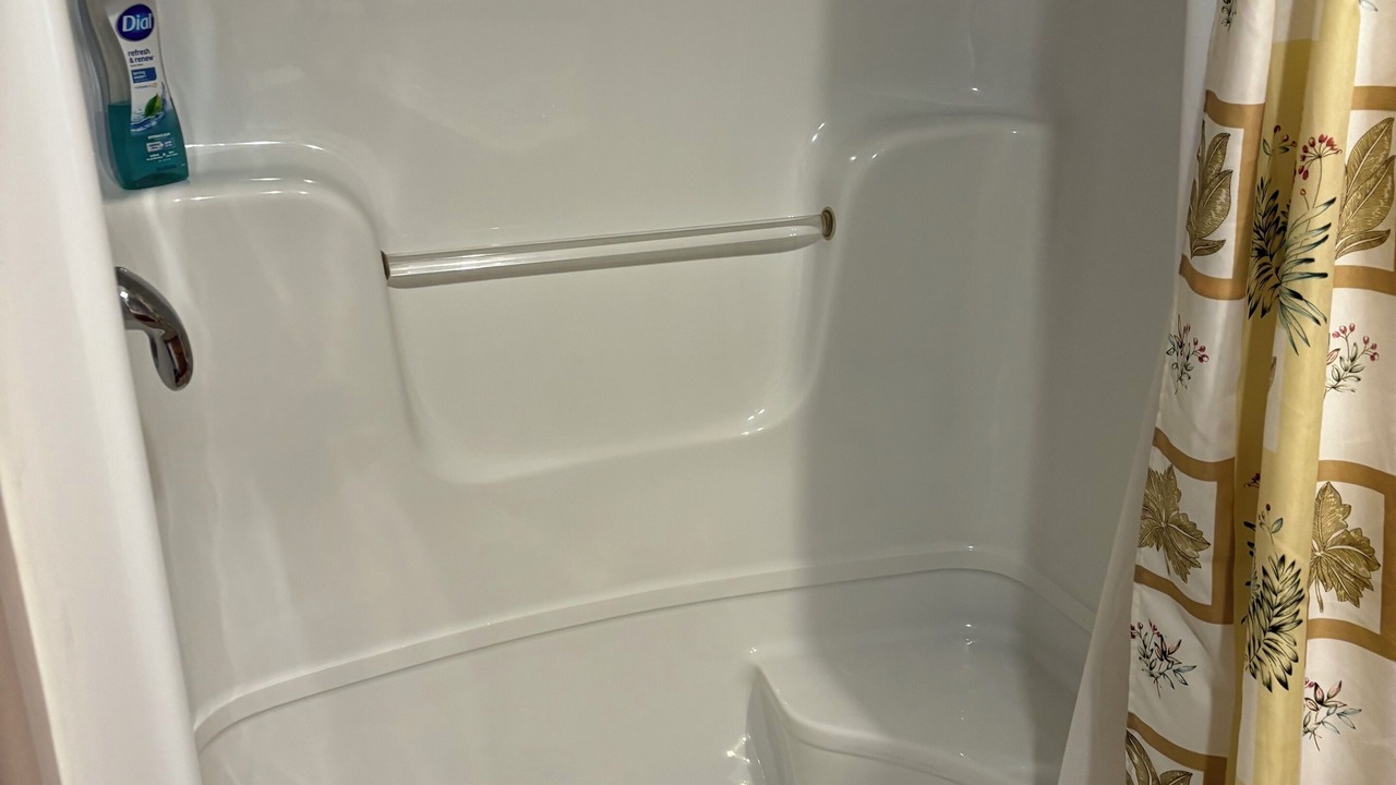 Photo of Bathroom in Niagara Falls