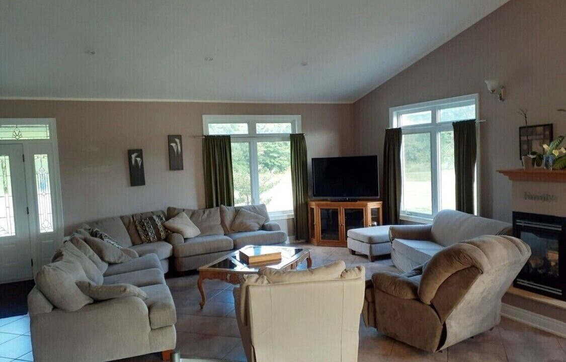 Photo of Livingroom in Niagara Falls