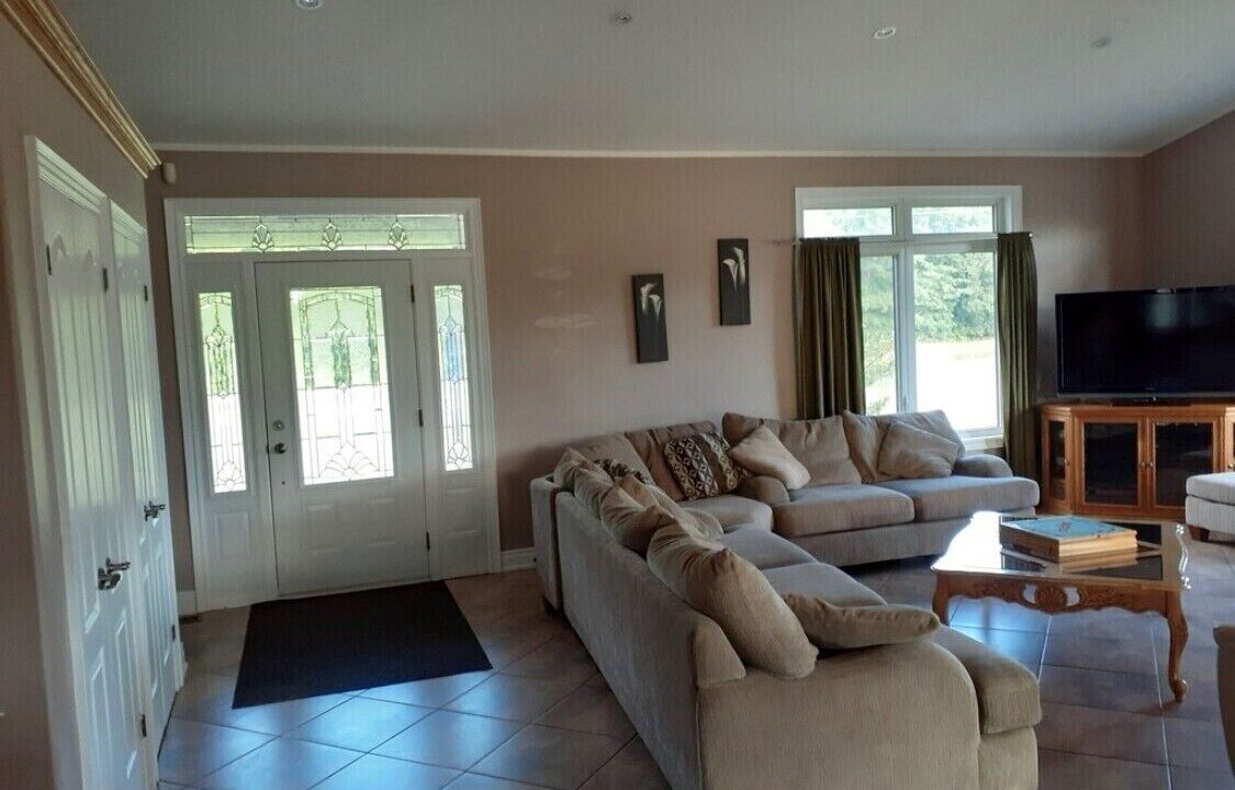 Photo of Livingroom in Niagara Falls