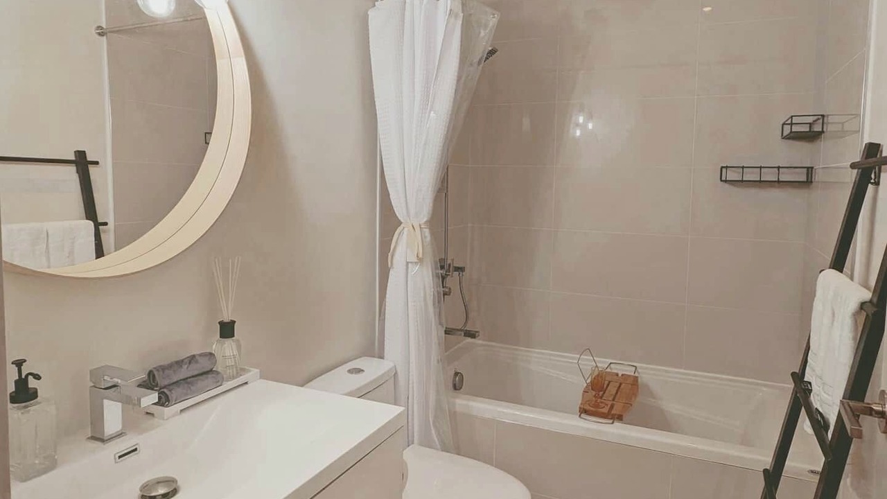 Photo of Bathroom in Connaught