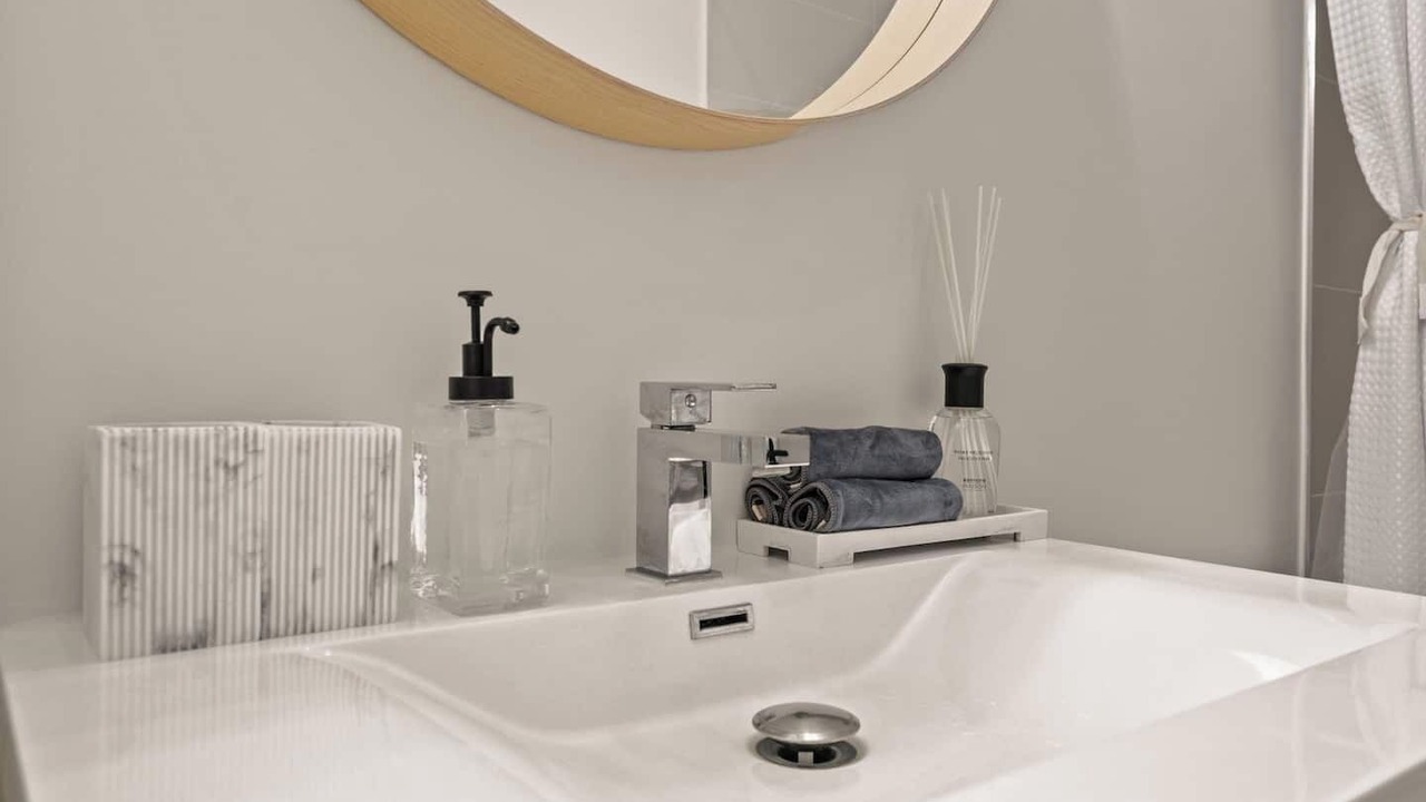 Photo of Bathroom in Connaught