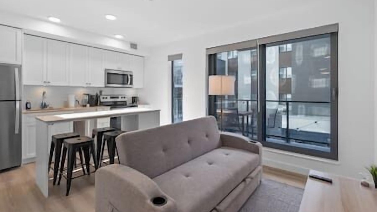 Photo of Livingroom in Crescent Heights