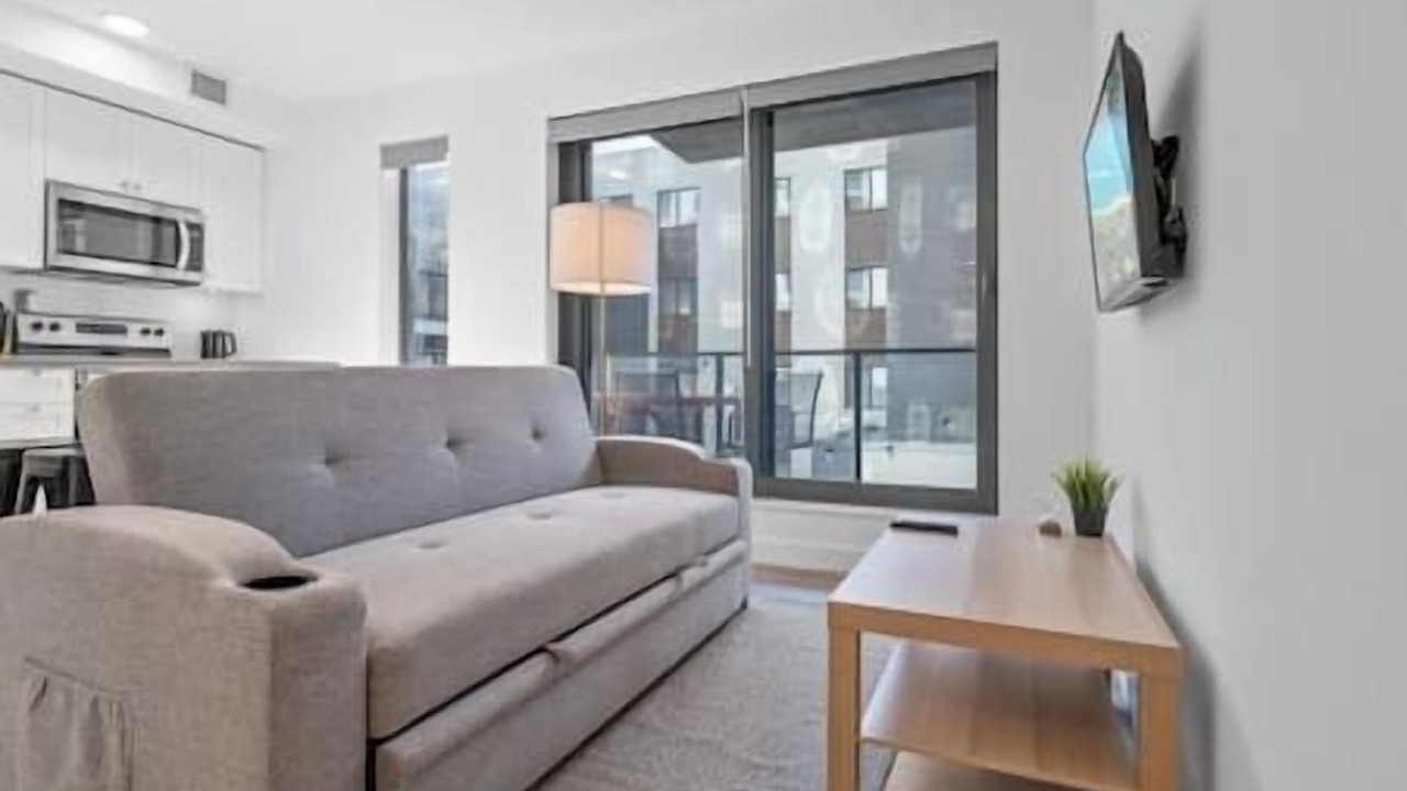 Photo of Livingroom in Crescent Heights