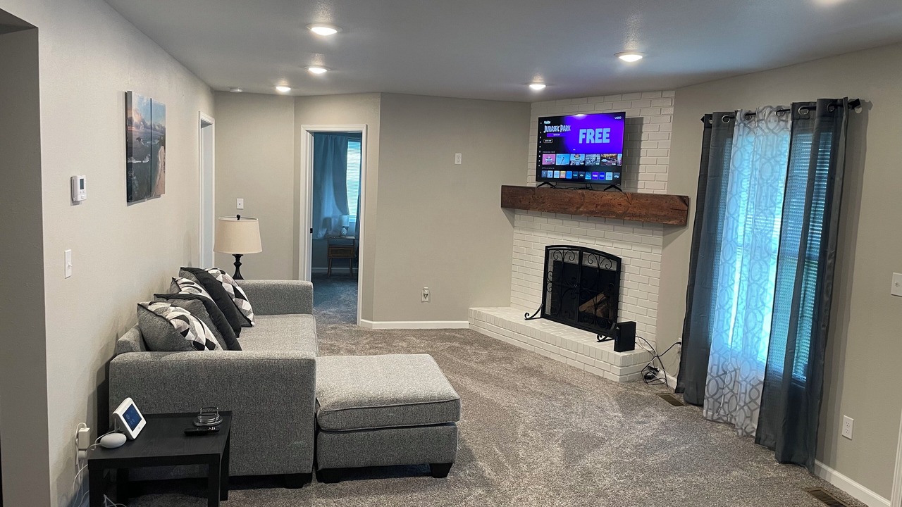 Photo of Livingroom in Jefferson City