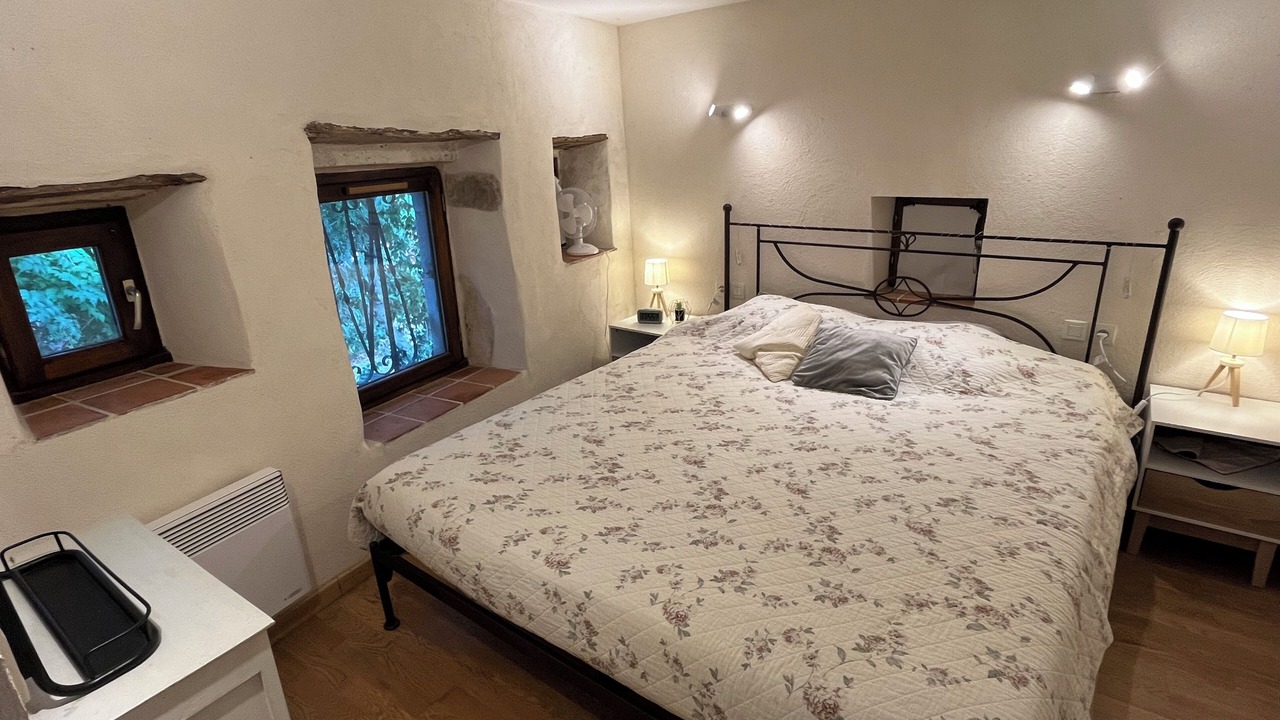 Photo of Bedroom in Labastide-de-Virac