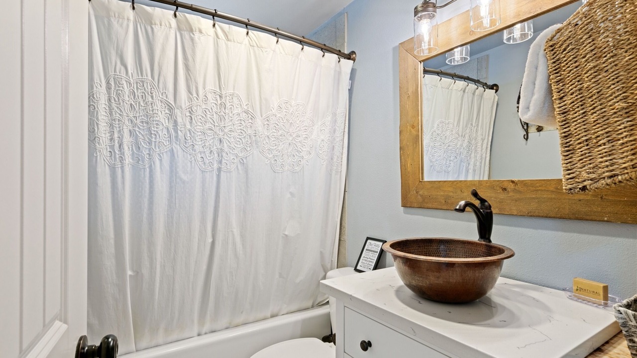 Photo of Bathroom in Ardenvoir