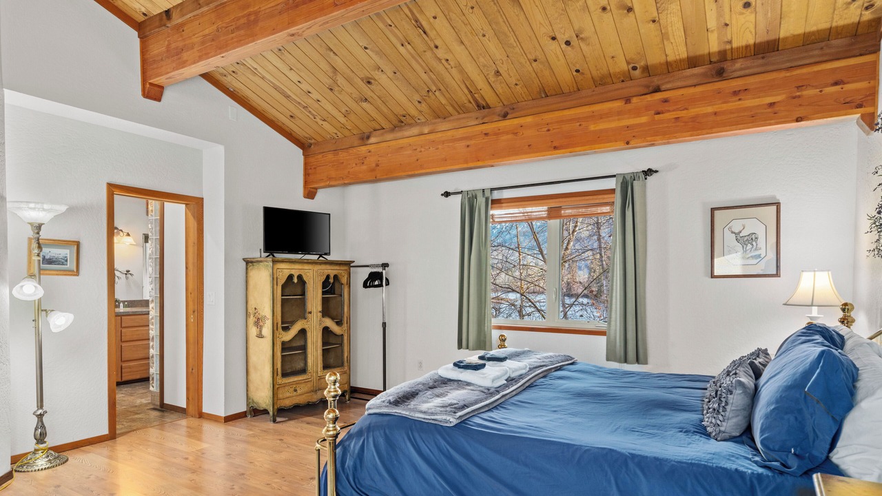 Photo of Bedroom in Peshastin