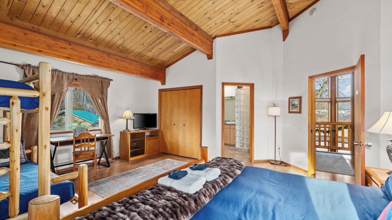 Photo of Bedroom in Peshastin