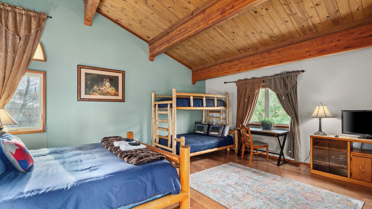 Photo of Bedroom in Peshastin