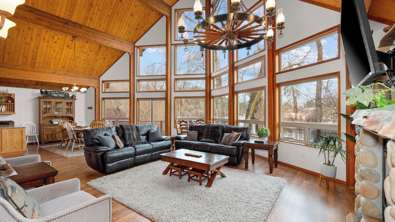 Photo of Livingroom in Peshastin