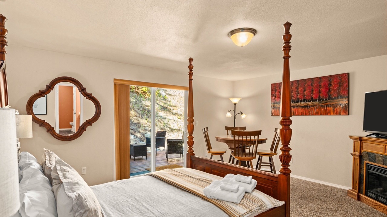 Photo of Bedroom in Leavenworth
