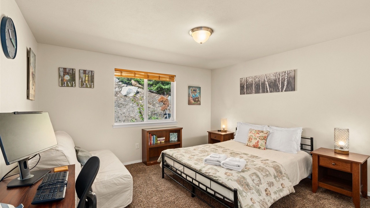 Photo of Bedroom in Leavenworth