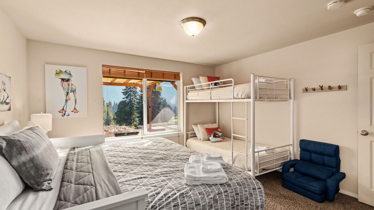 Photo of Bedroom in Leavenworth