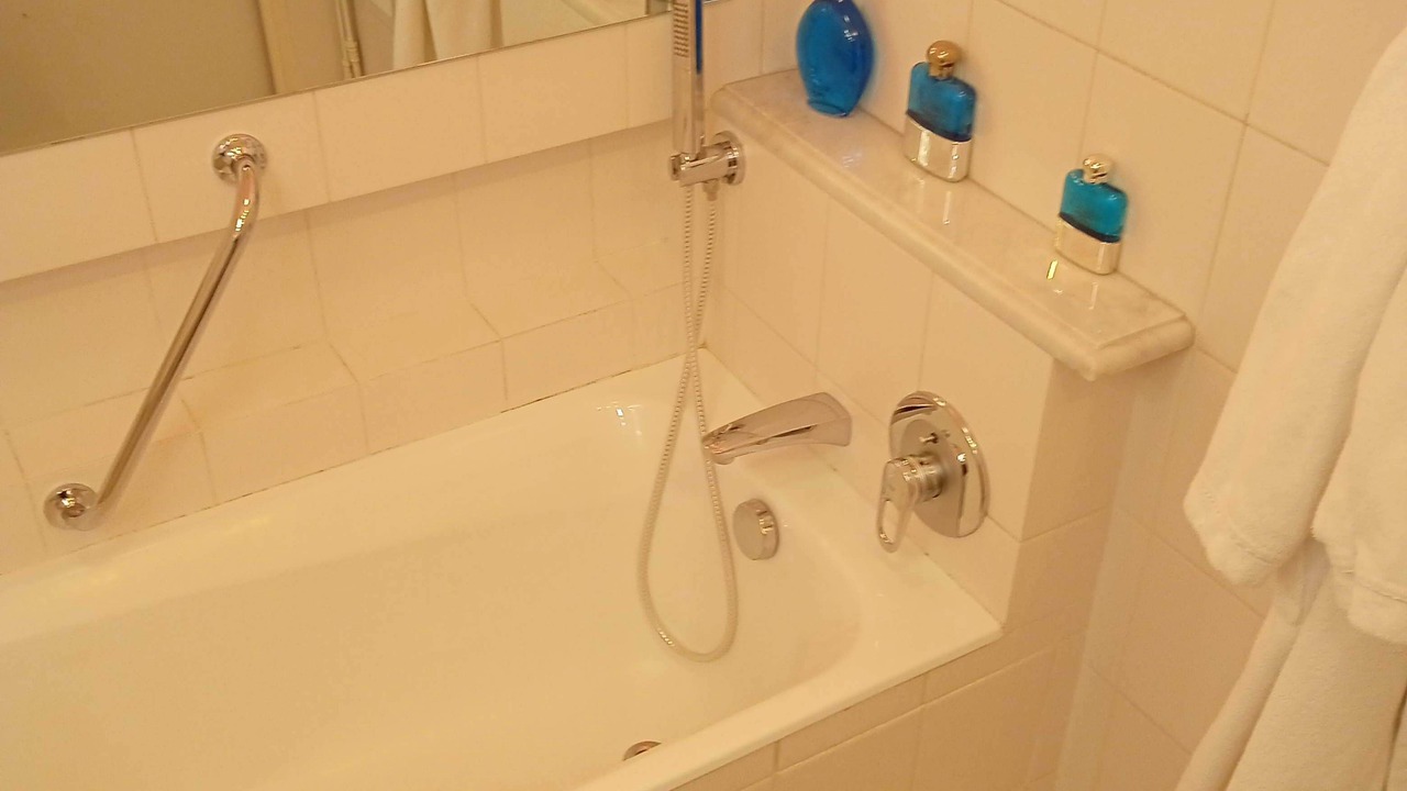 Photo of Bathroom in Charonne