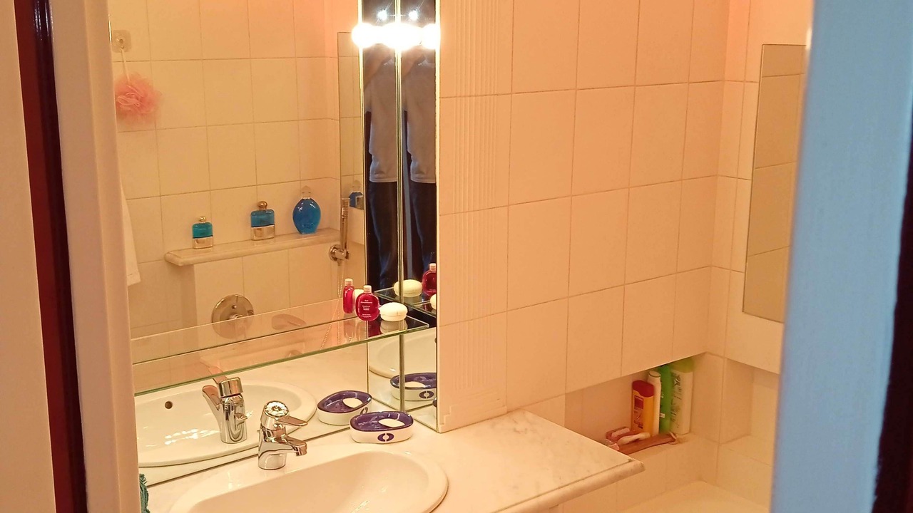 Photo of Bathroom in Charonne