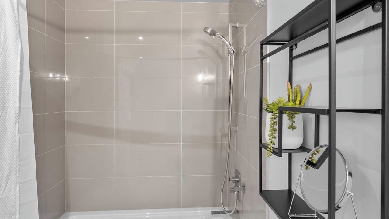 Photo of Bathroom in Connaught