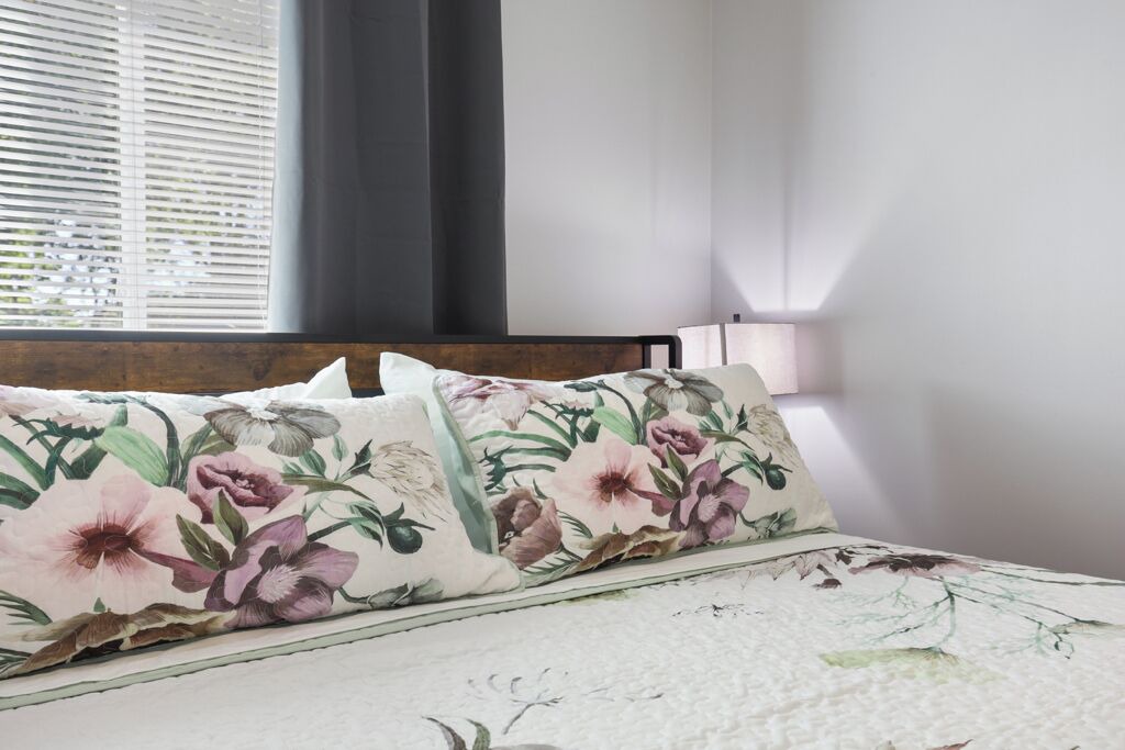 Photo of Bedroom in Romeoville