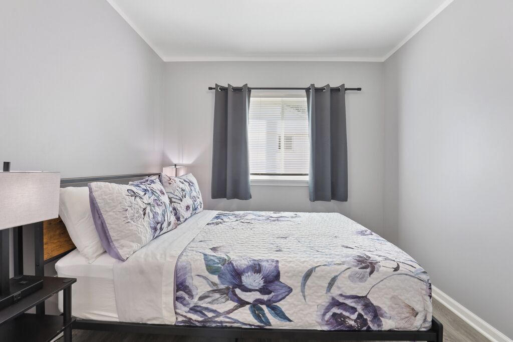 Photo of Bedroom in Romeoville
