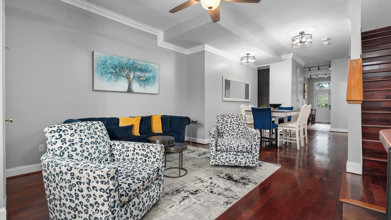 Photo of Livingroom in Near Southside