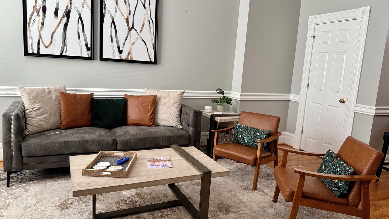 Photo of Livingroom in Near Southside