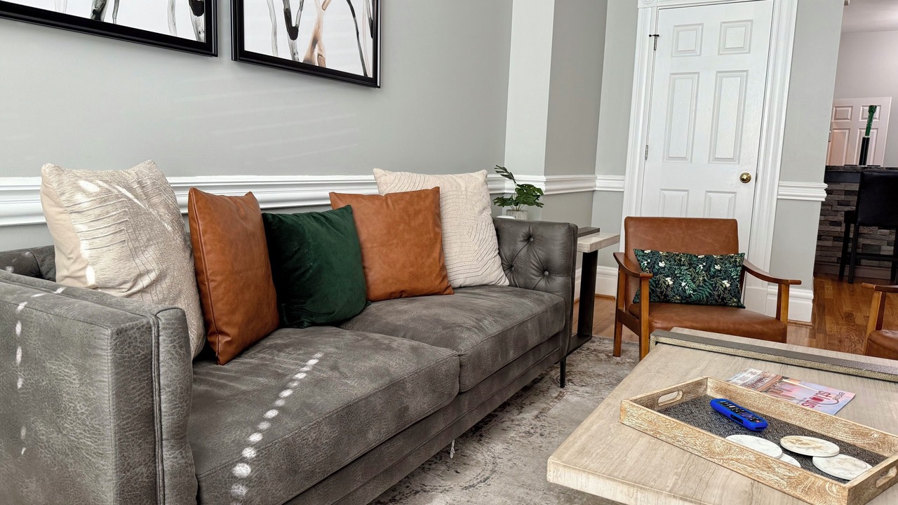 Photo of Livingroom in Near Southside