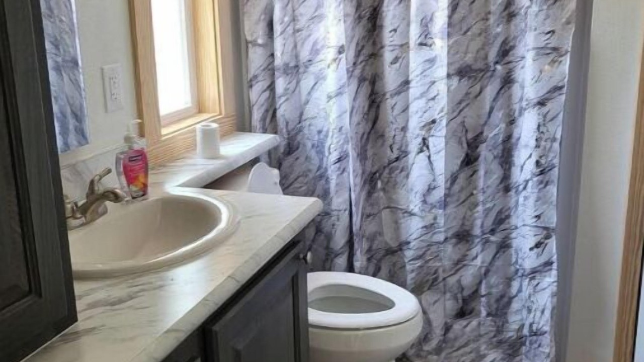 Photo of Bathroom in Fred