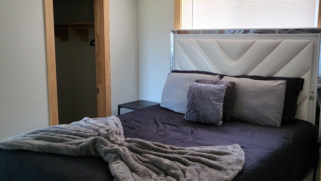 Photo of Bedroom in Fred
