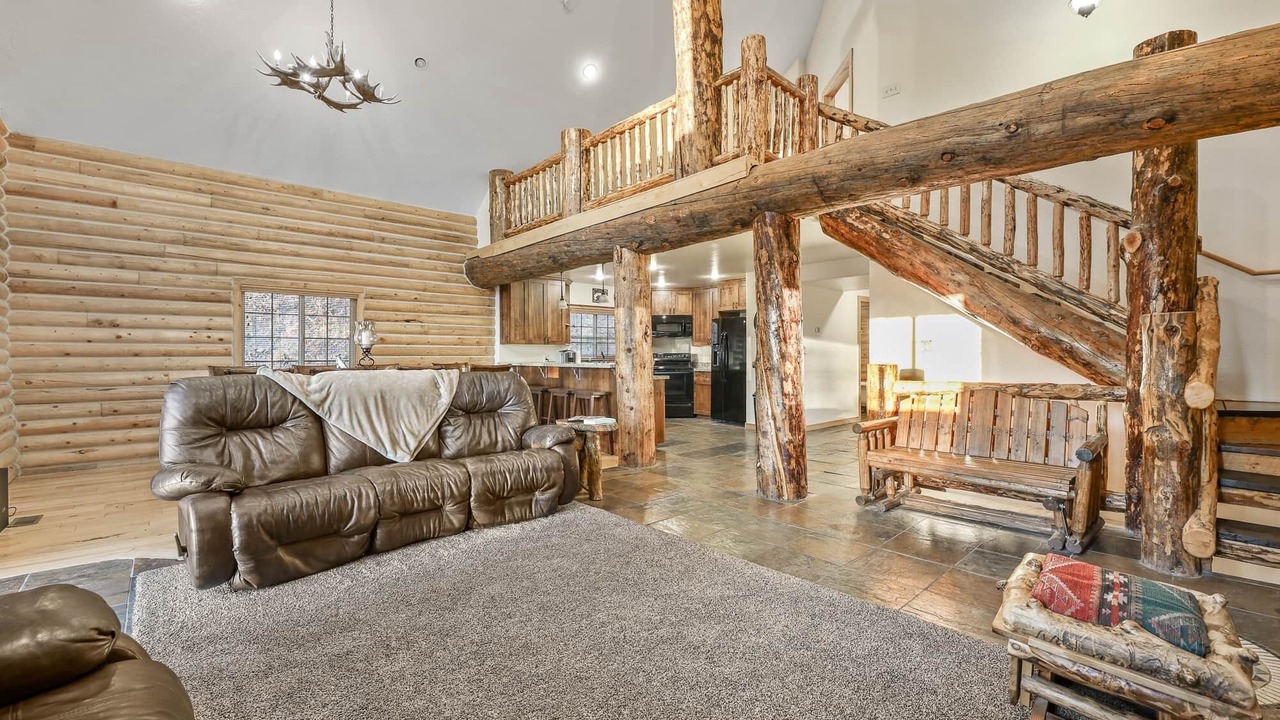 Photo of Bedroom in Tollgate Canyon