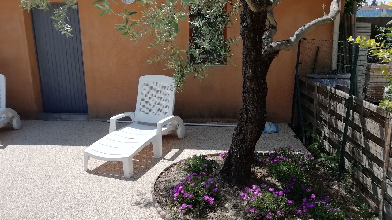 Photo of Patio Balcony in Monteux