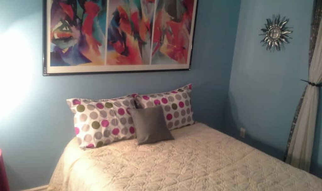 Photo of Bedroom in Dollard-des-Ormeaux