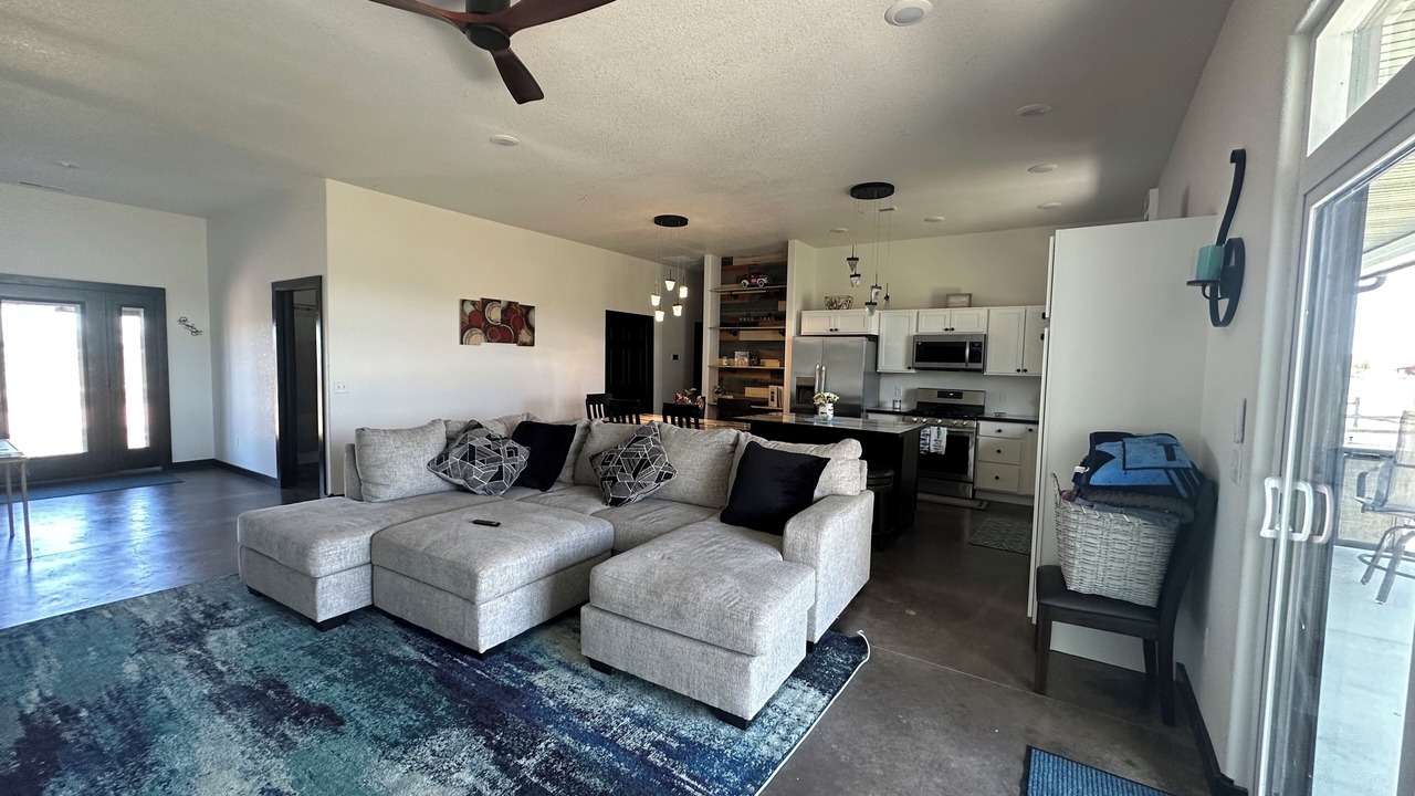 Photo of Livingroom in Hot Springs