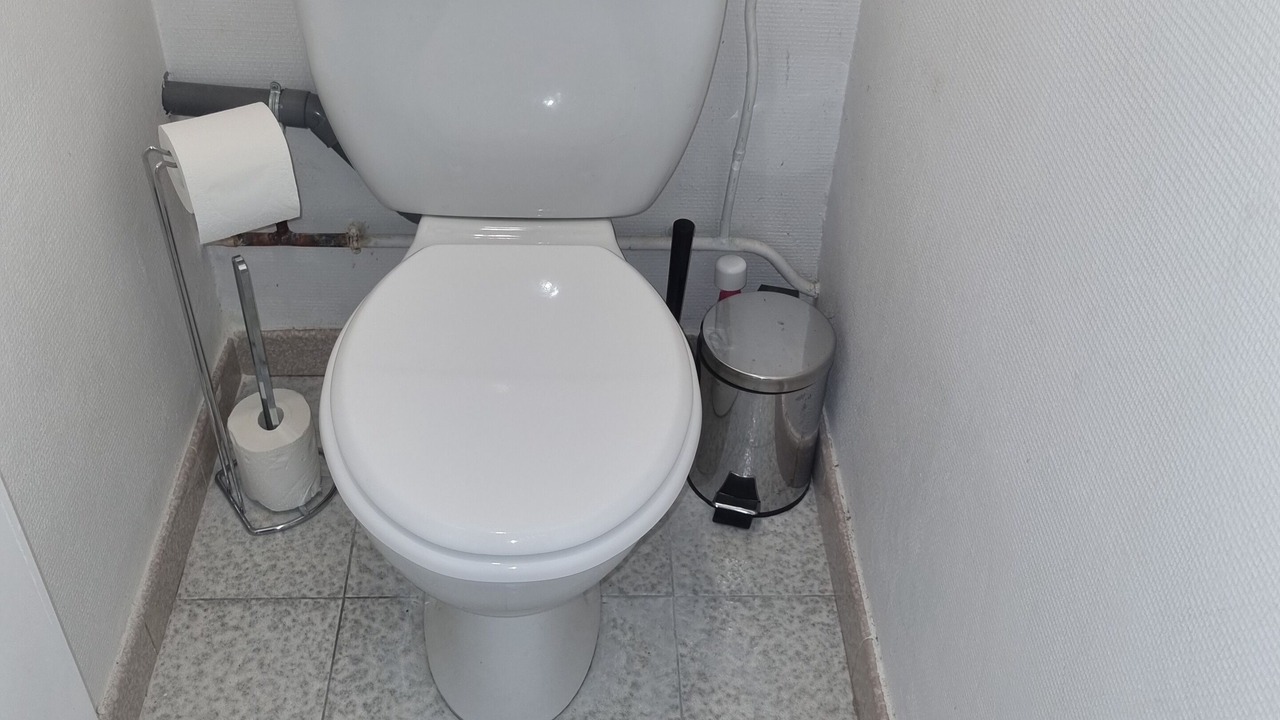 Photo of Bathroom in Carbon-Blanc