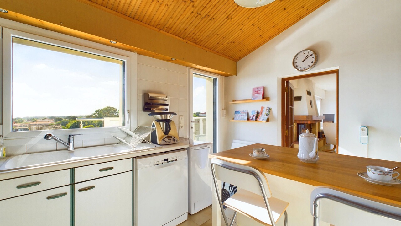 Photo of Kitchen in Brem Sur Mer