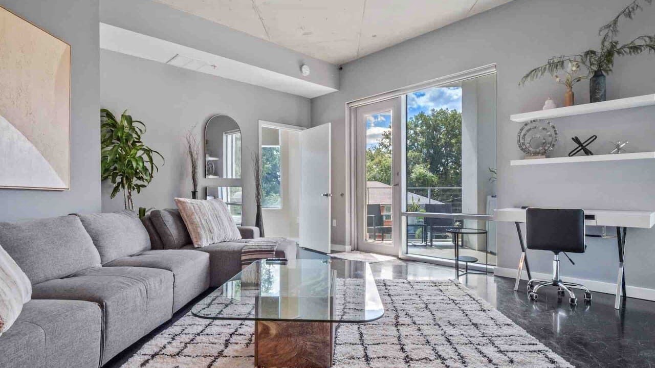 Photo of Livingroom in South Eola