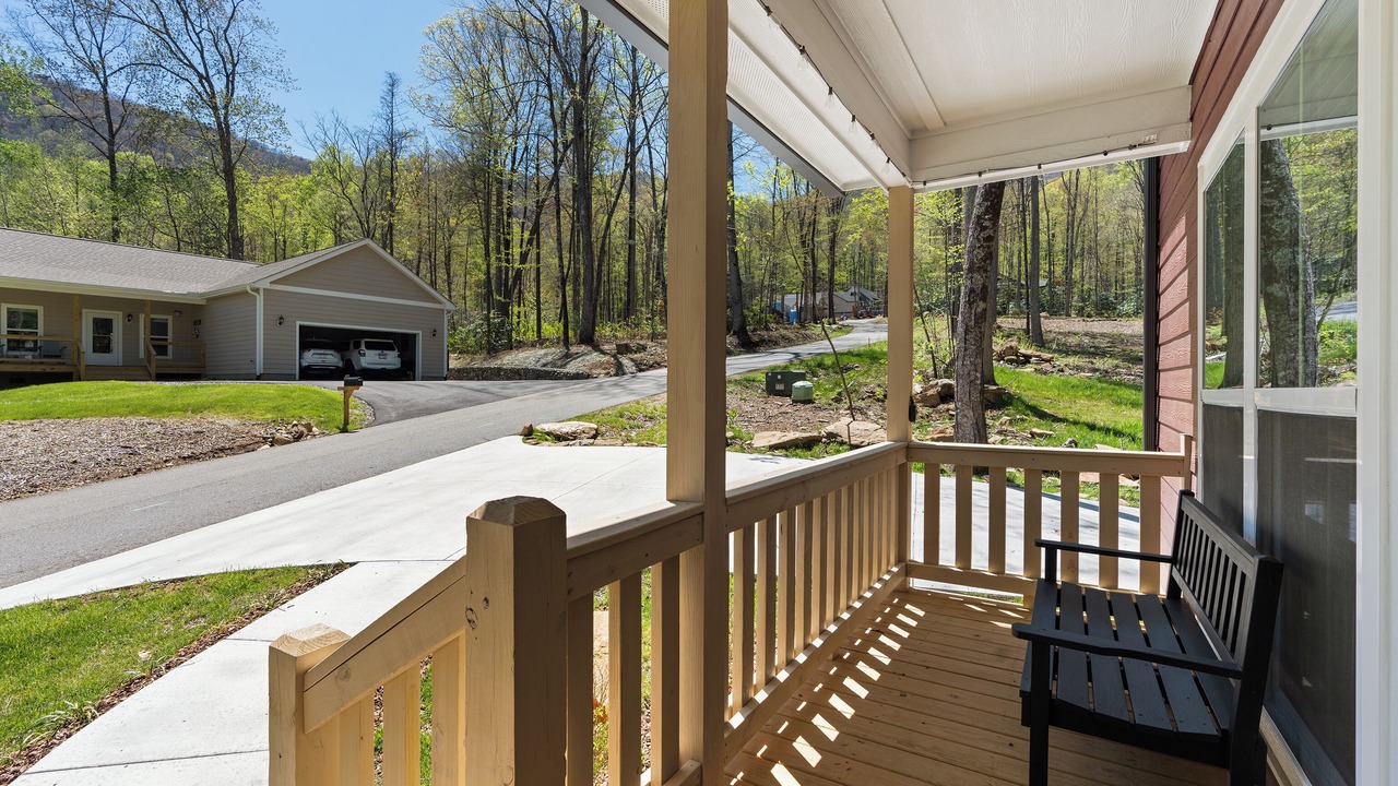 Photo of Patio Balcony in Maggie Valley
