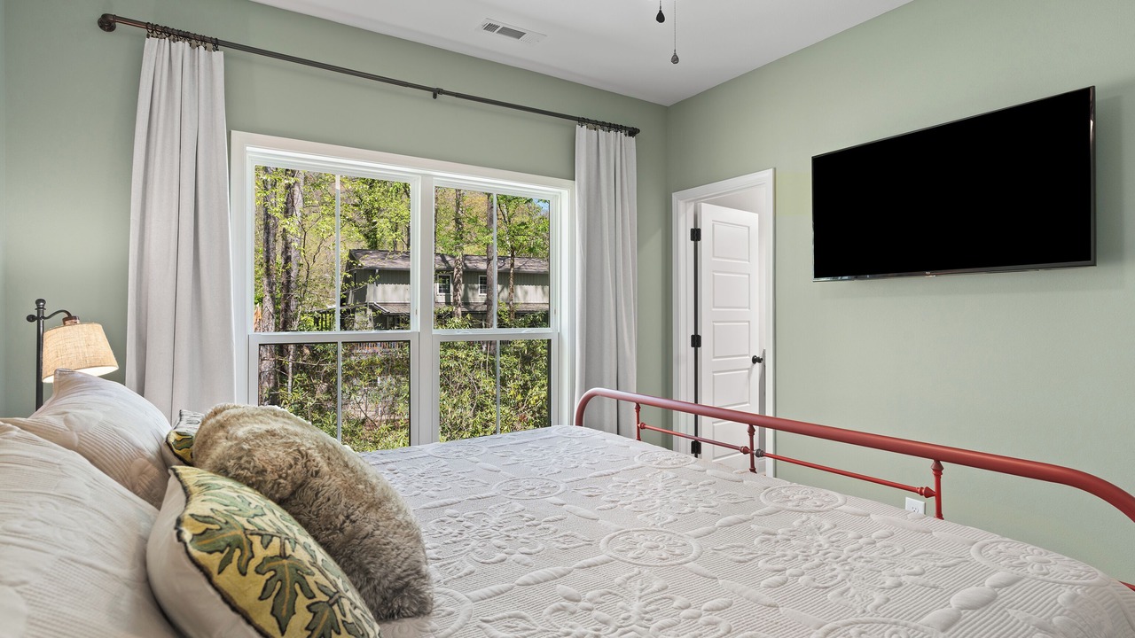 Photo of Bedroom in Maggie Valley