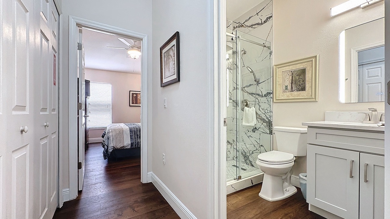 Photo of Bathroom in Highgate Park