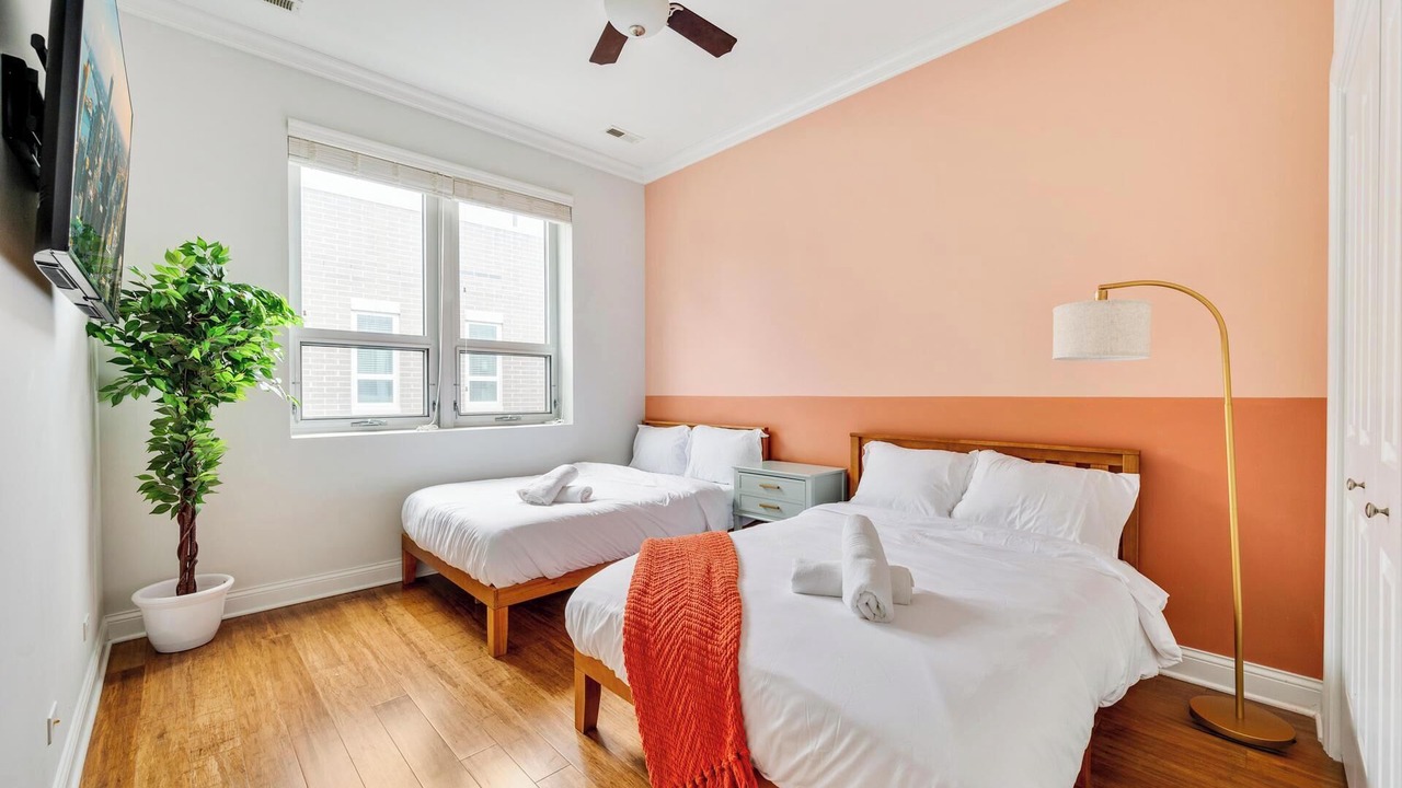 Photo of Bedroom in Near West Side