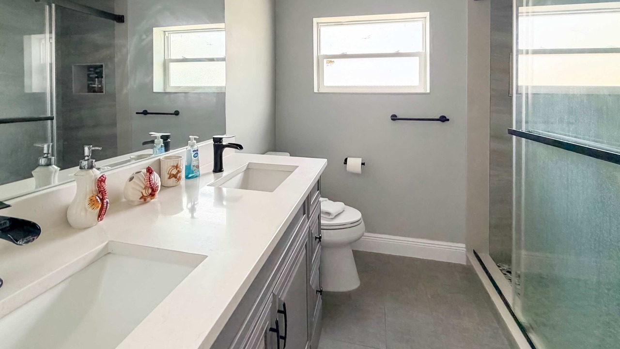 Photo of Bathroom in Floridana Beach