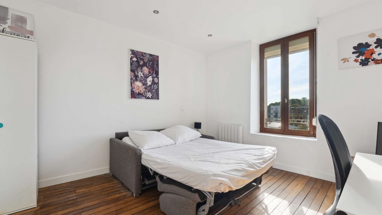 Photo of Bedroom in Charleville-Mezieres