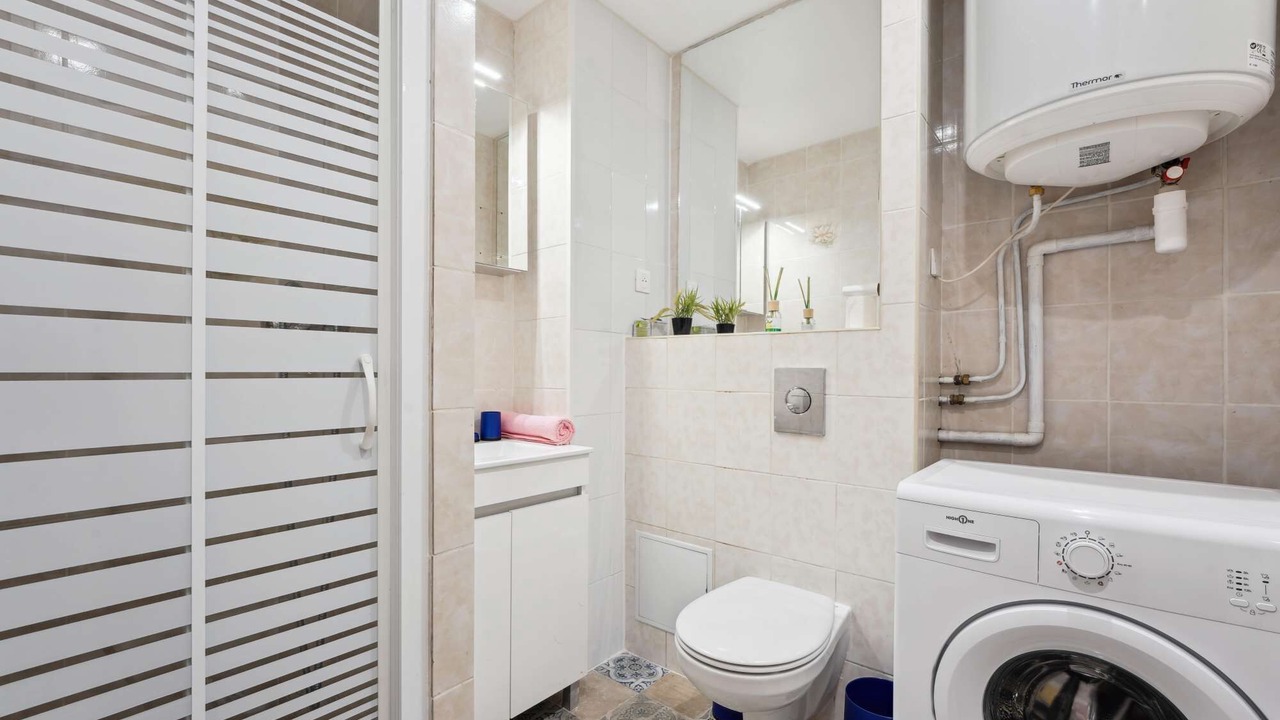 Photo of Bathroom in Charleville-Mezieres