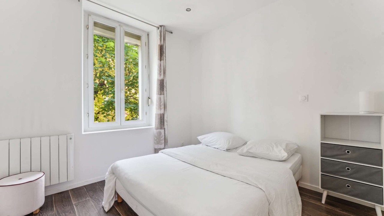Photo of Bedroom in Charleville-Mezieres