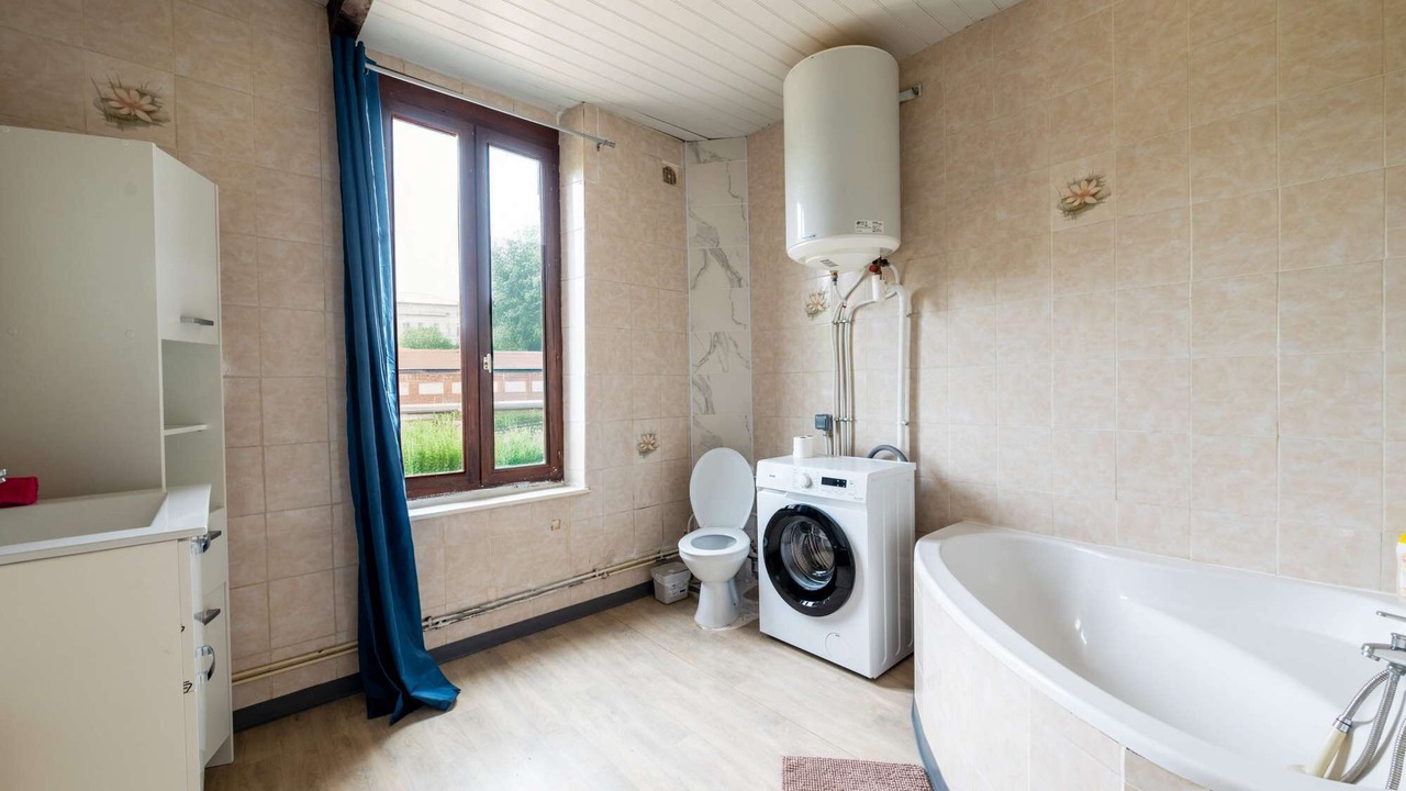 Photo of Bathroom in Charleville-Mezieres