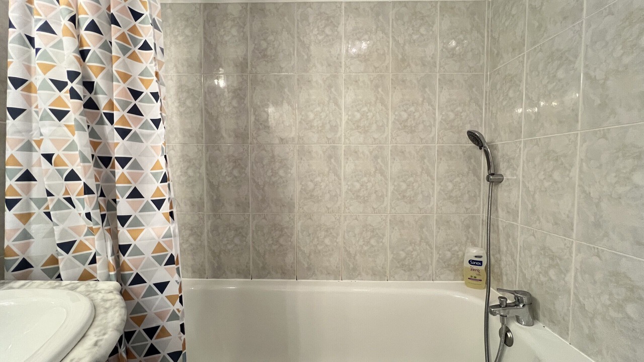 Photo of Bathroom in Minimes - Barriere de Paris