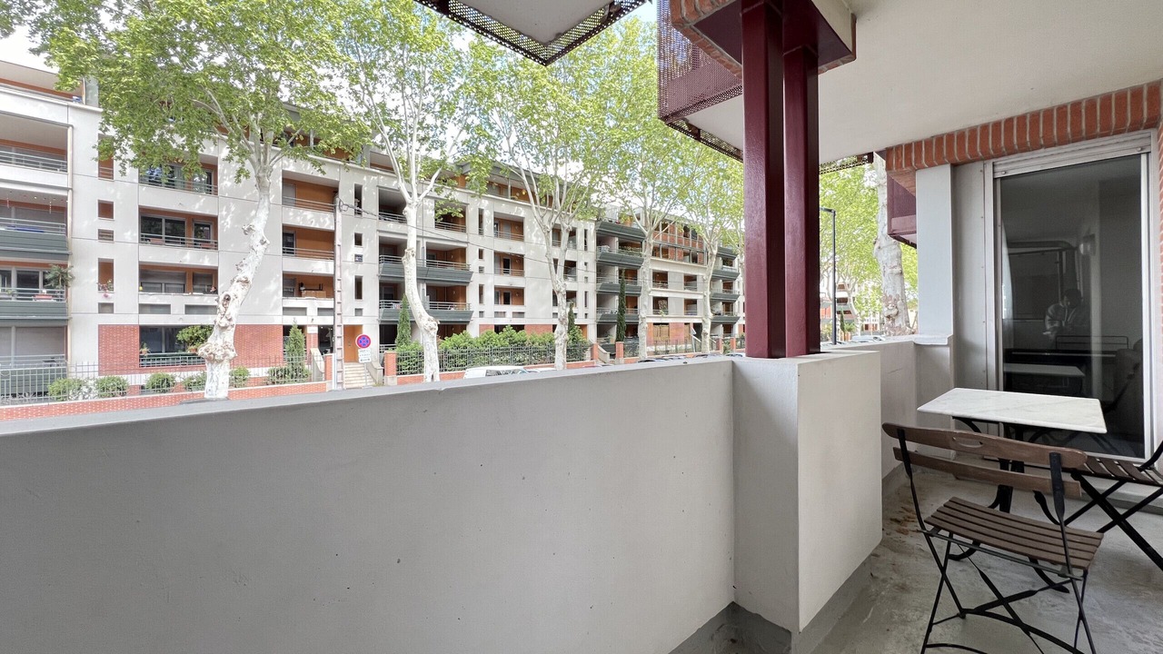 Photo of Patio Balcony in Minimes - Barriere de Paris
