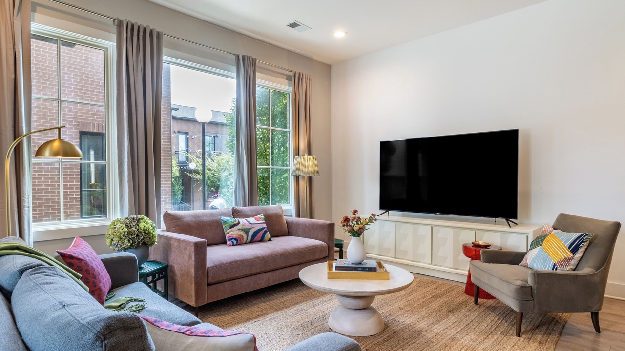 Photo of Livingroom in Germantown