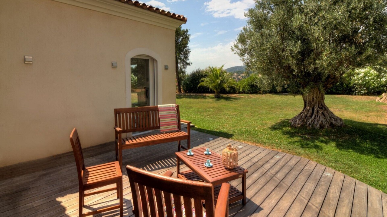 Photo of Patio Balcony in La Nartelle
