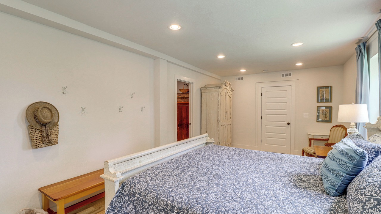 Photo of Bedroom in Parthenon