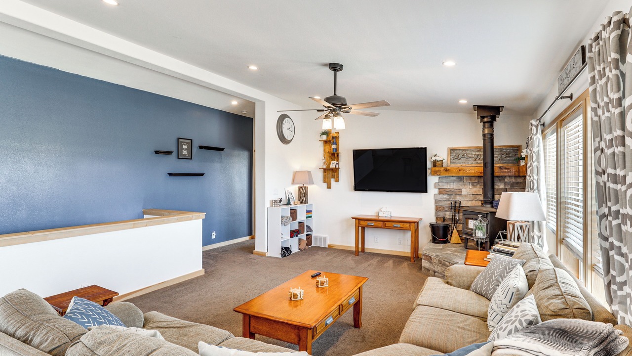 Photo of Bedroom in Lander